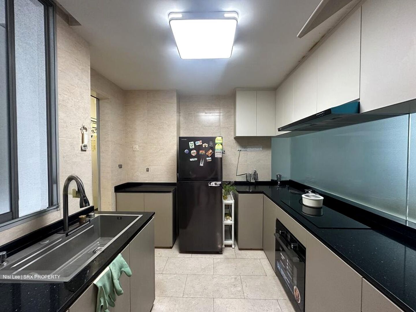 The Lakeshore (D22), Condominium #611130081